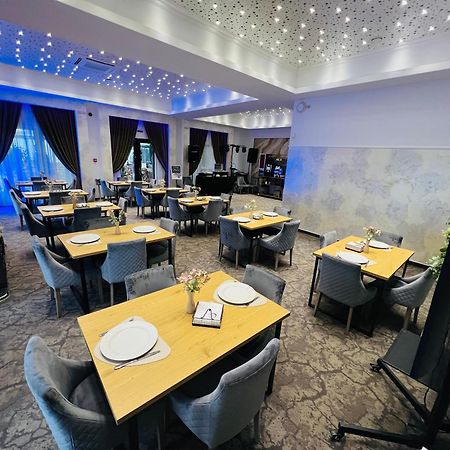 River Place بيتستِ المظهر الخارجي الصورة