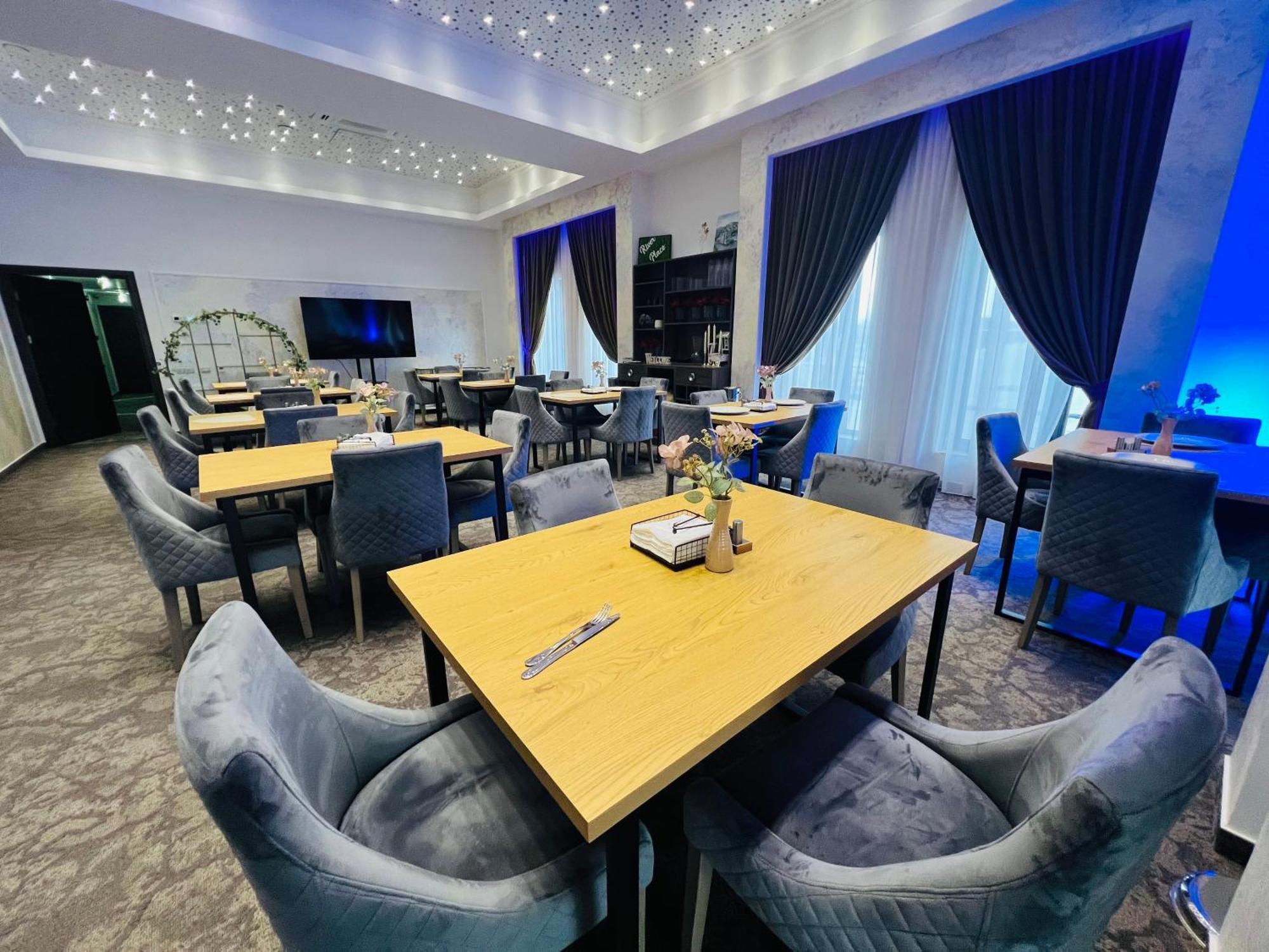 River Place بيتستِ المظهر الخارجي الصورة